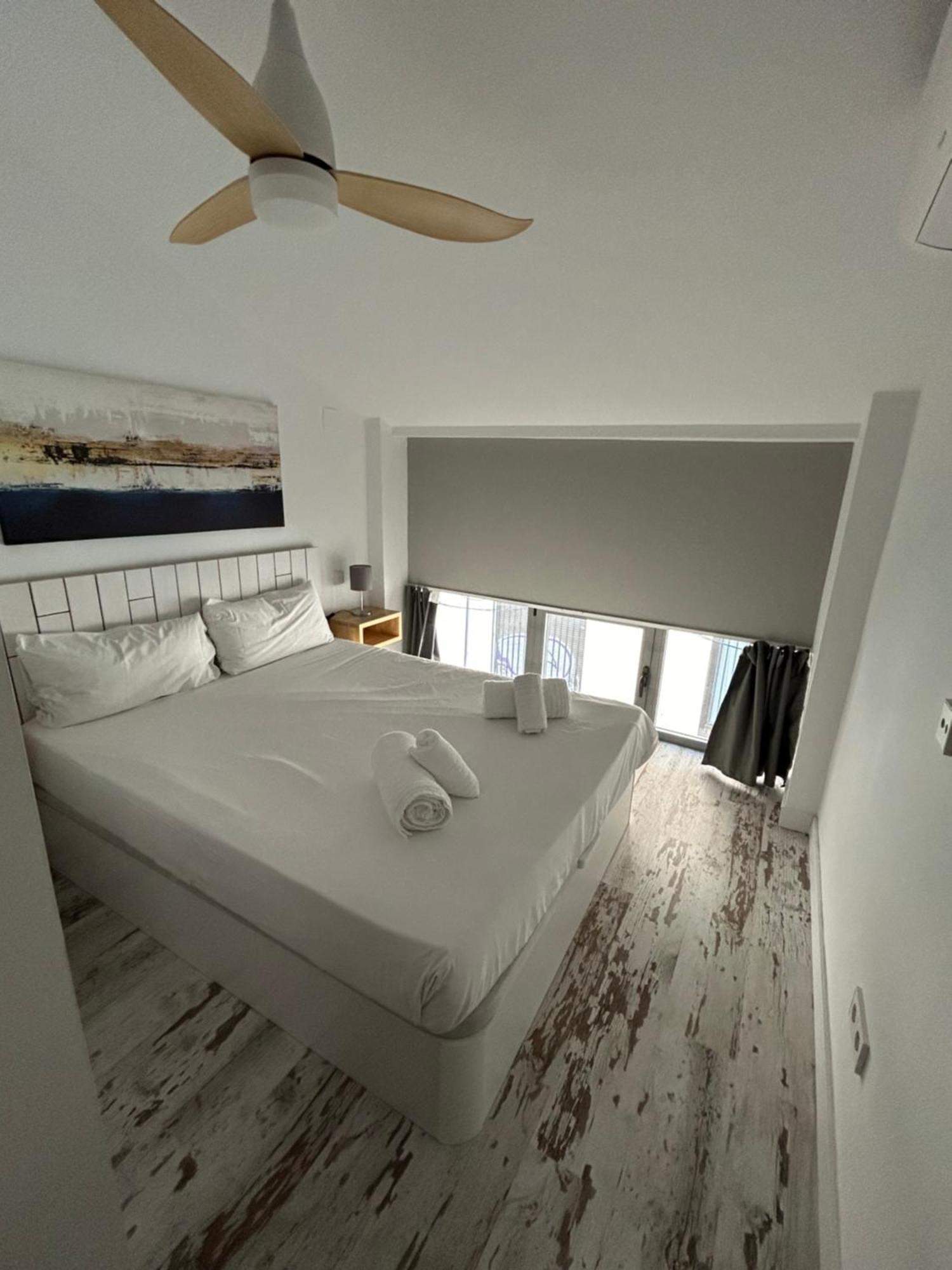 Stylish And Modern Loft In Madrid Centreアパートメント エクステリア 写真