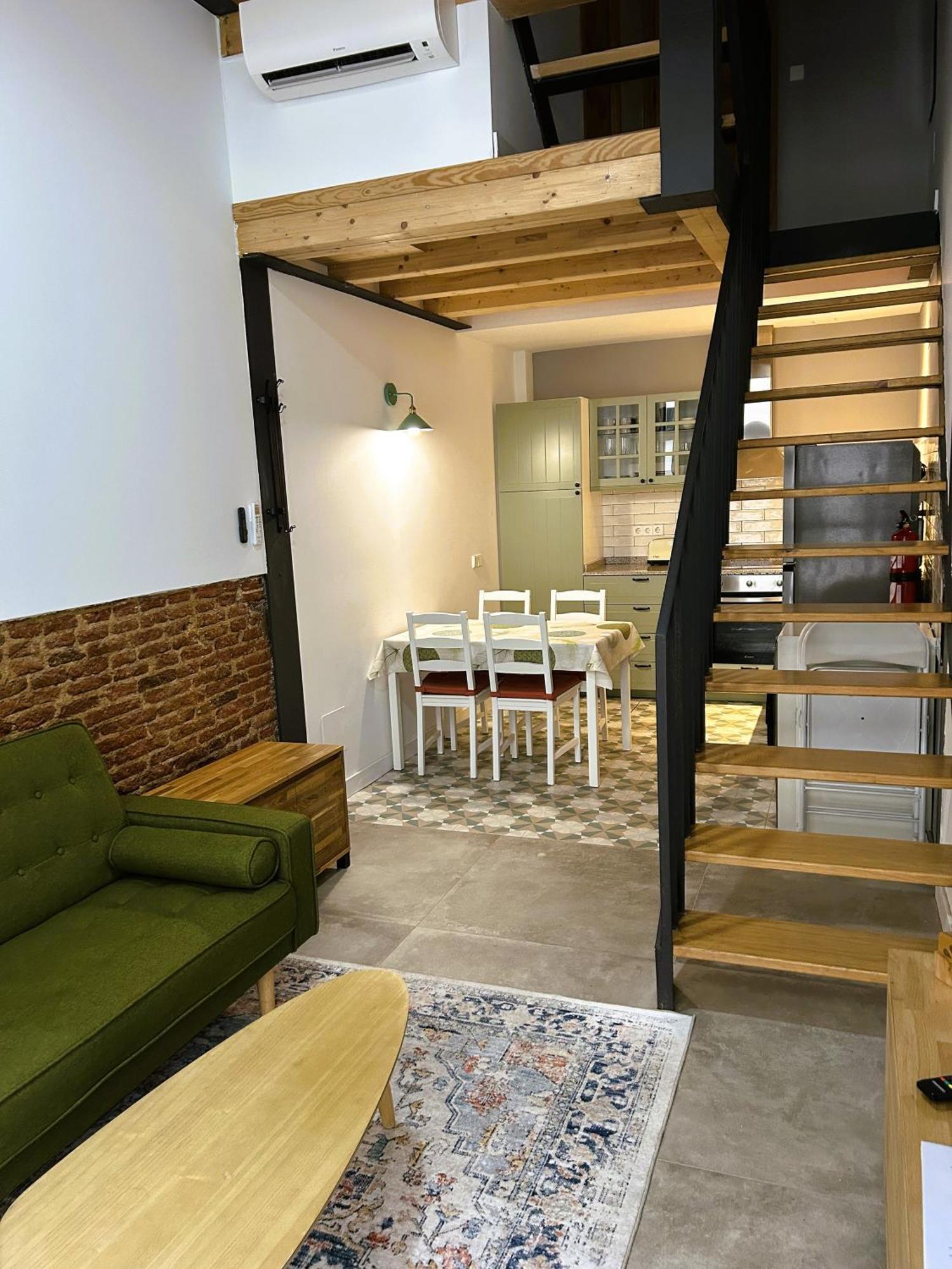 Stylish And Modern Loft In Madrid Centreアパートメント エクステリア 写真